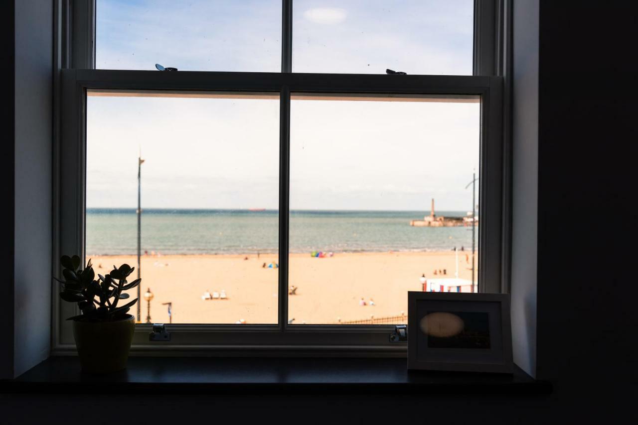 The Dreamland Apartment - Margate Beach - By Goldex Coastal Breaks Екстериор снимка
